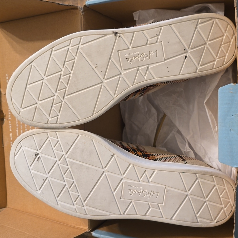 LifeStride Esme 2 Tan Multi Plaid Slip-on Knit Sneakers Size 9 - Picture 8 of 8